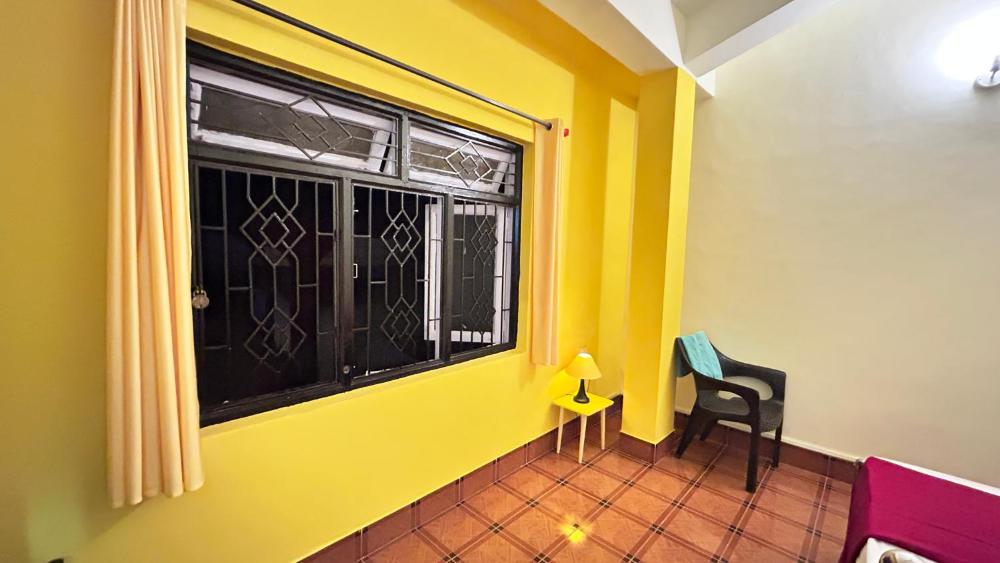 Side Image 2
