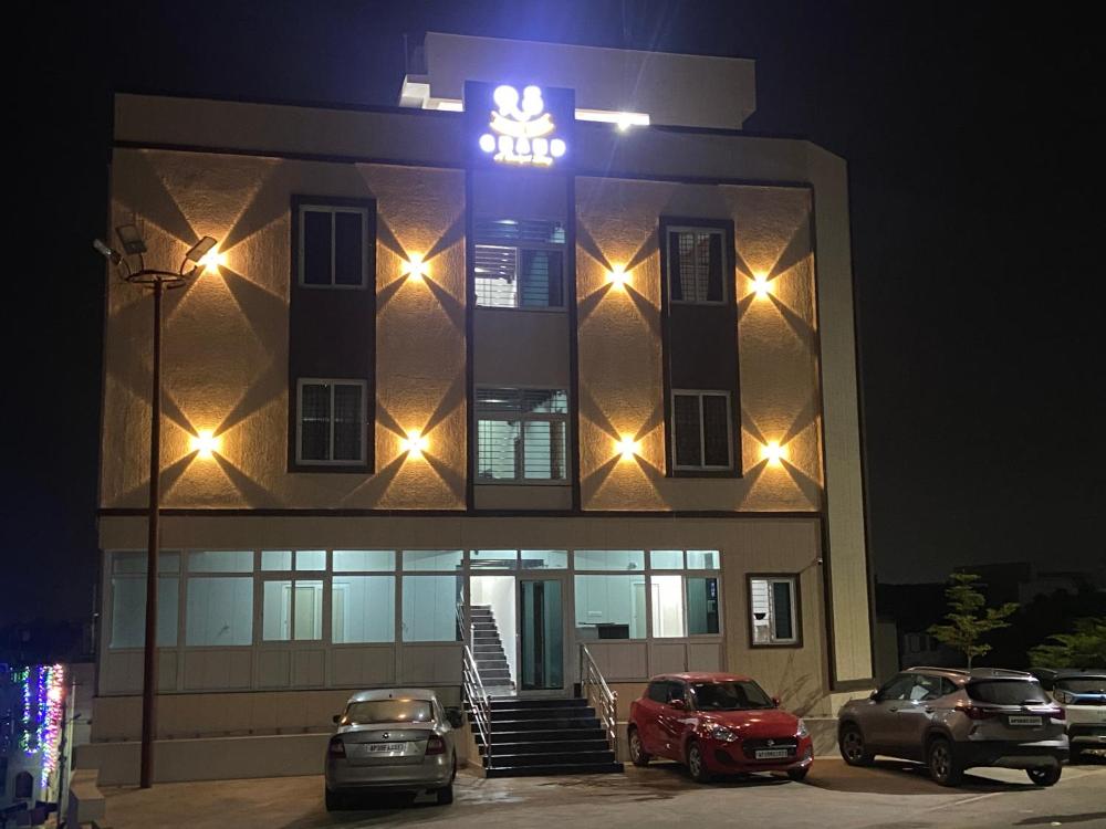 RUSHI SREE GRAND