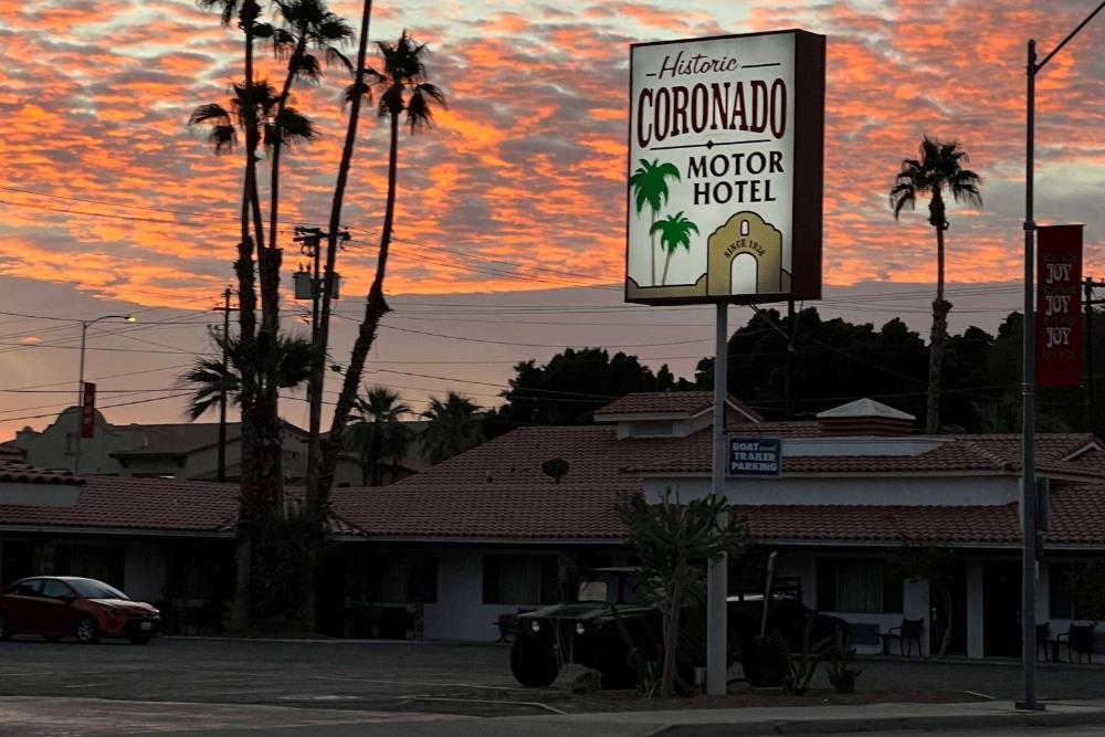 Foto - Coronado Motor Hotel, a Travelodge by Wyndham