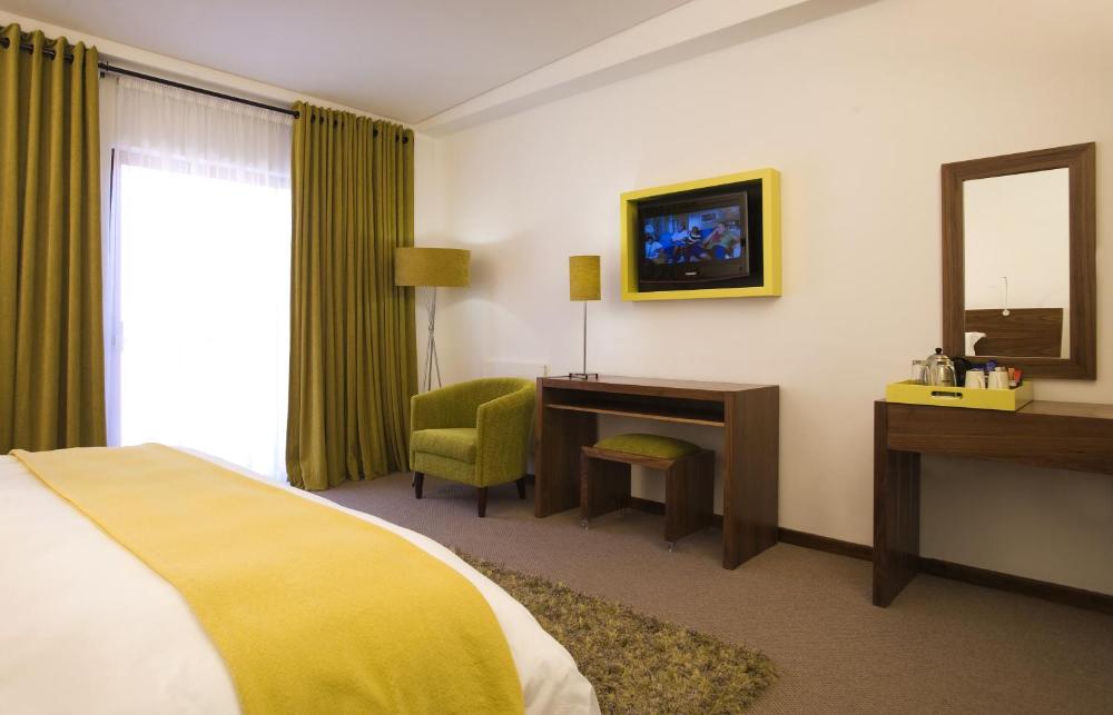 Golden Gate Hotel and Chalets Prices, photos, reviews, address. South Africa