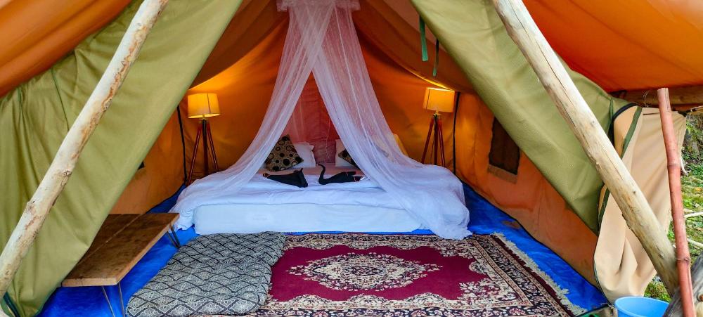 Neerville Waterfall Glamping- Neer waterfall