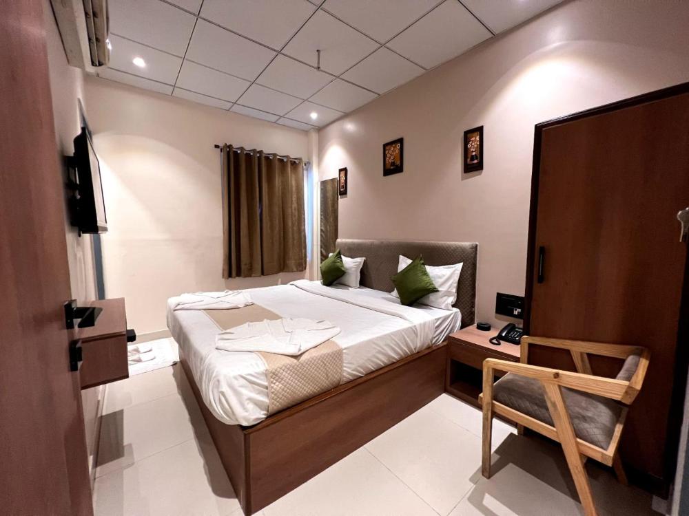 Hotel Grande Residency