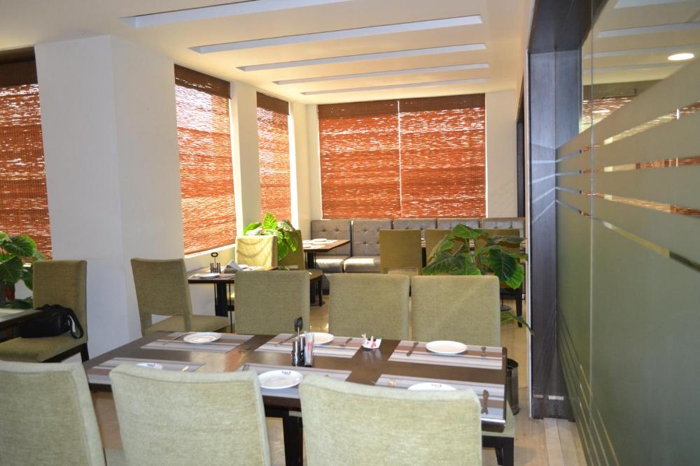Sobti Continental Bareilly Hotel