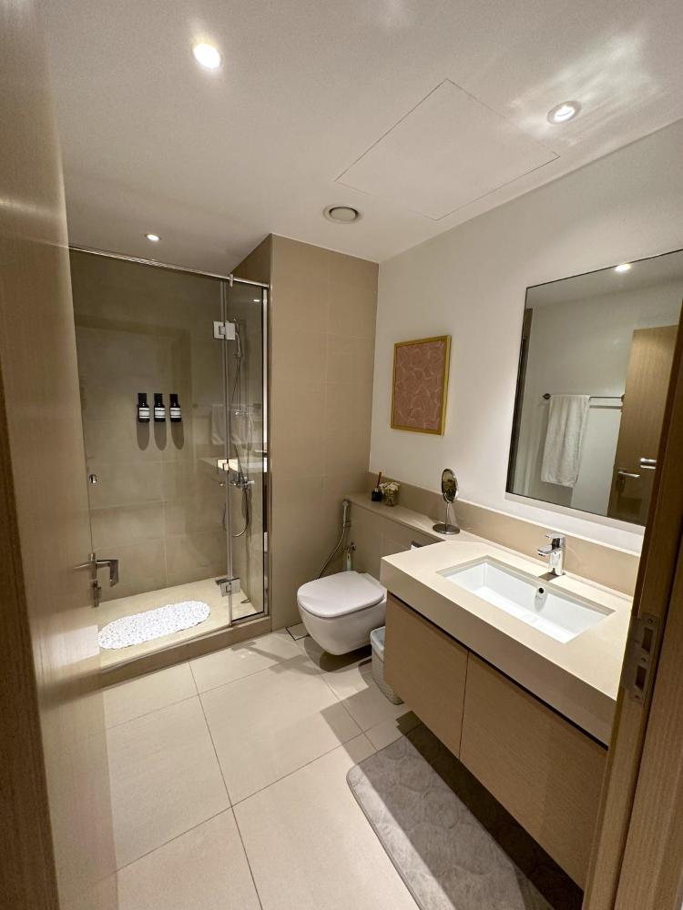 3BR Haven with Burj Views by MagnoliasVHR
