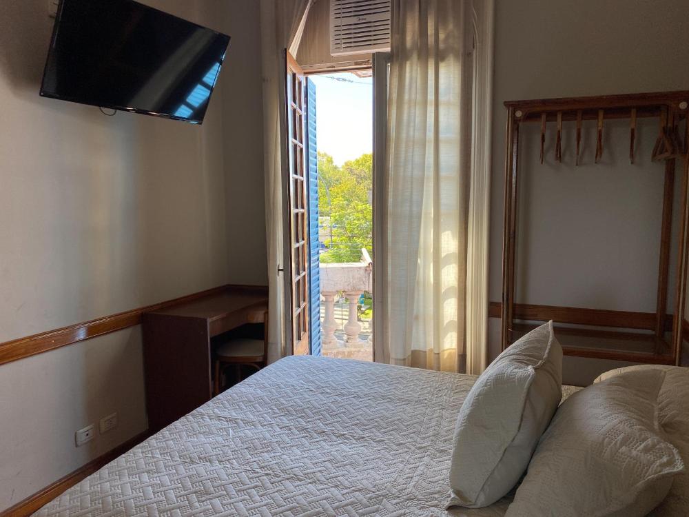 hotel vicente lopez