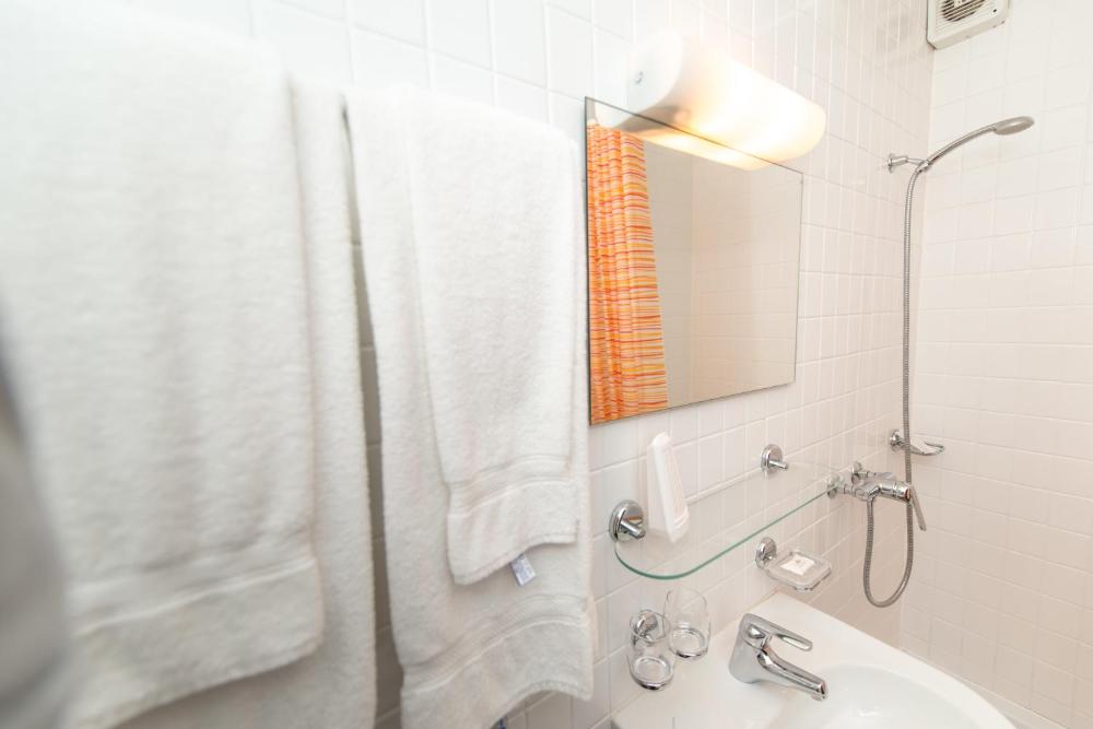 Hotel Rotes Haus Prices Photos Reviews Address Switzerland