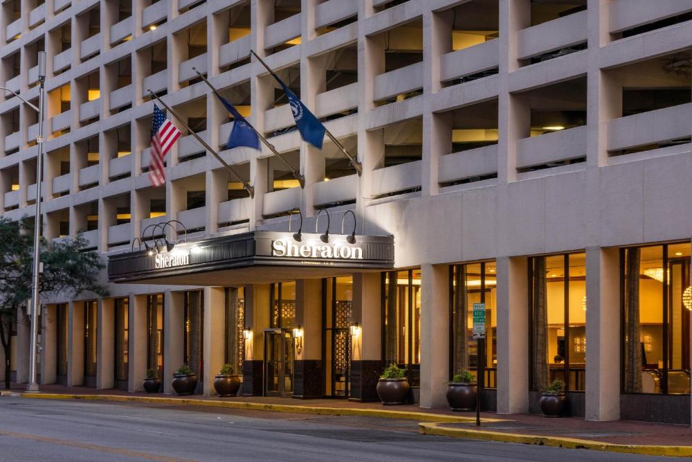 Photo - Sheraton Indianapolis City Centre Hotel