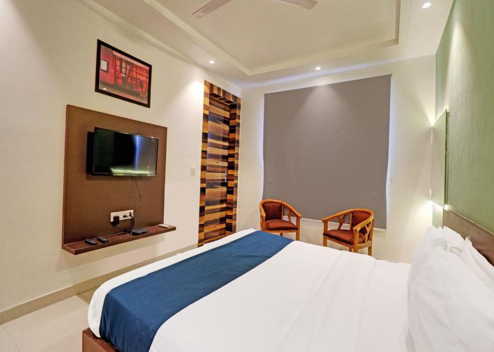 Hotel Mystic Inn