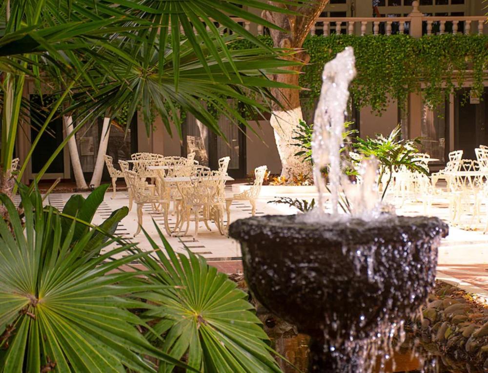 Photo - Room in Lodge - Hc-Vm Hotel Room Facing The Sea With Pool Air Conditioning And WIFI