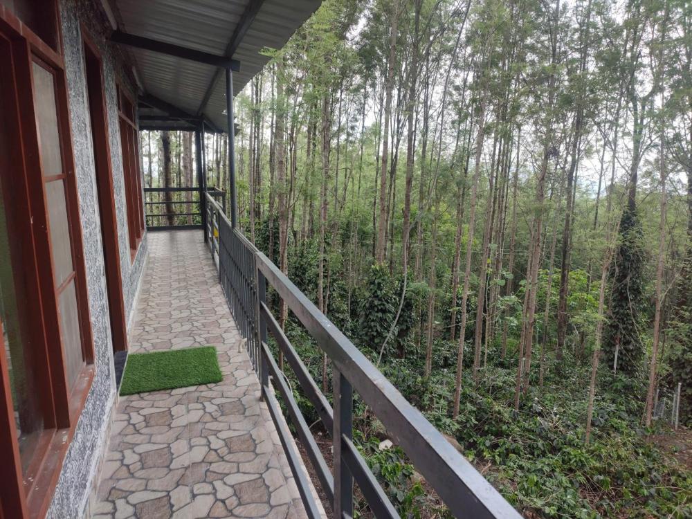 Cholai Resorts & Hotels