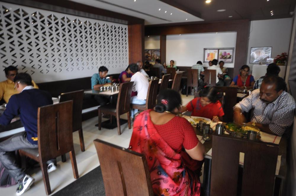 Vijey Hotels - Trichy Central