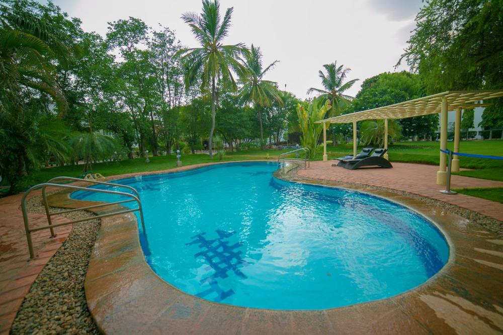 Poppys Vista Hotel