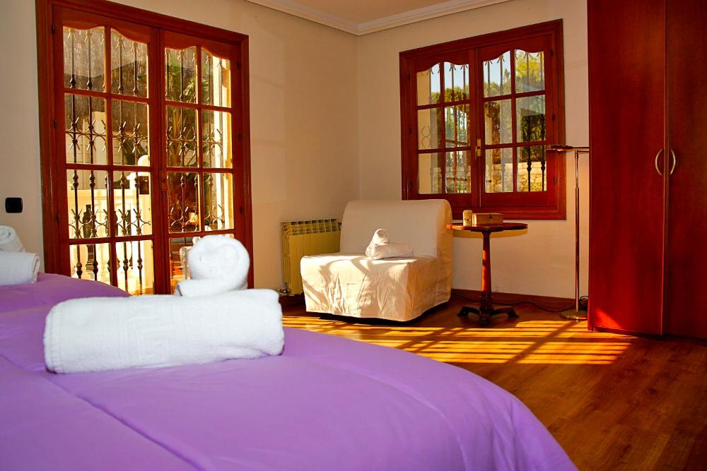 Photo - Luxurious Mansion