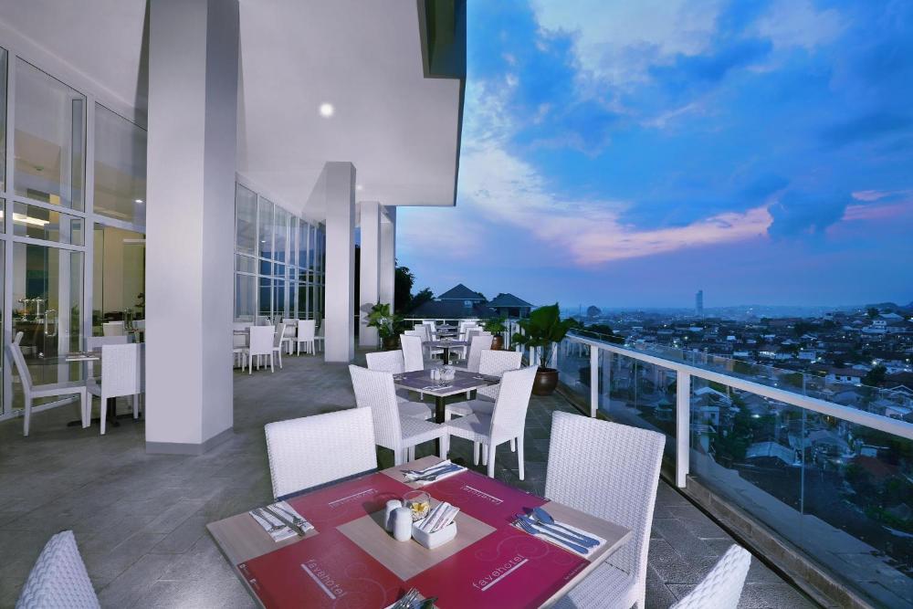 favehotel simpang lima semarang