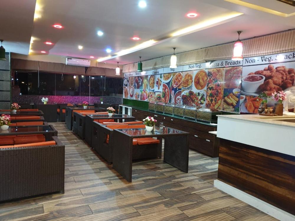 Hotel Royal Comfort Inn
