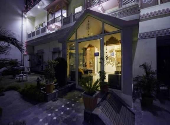 Hotel Singhasan House