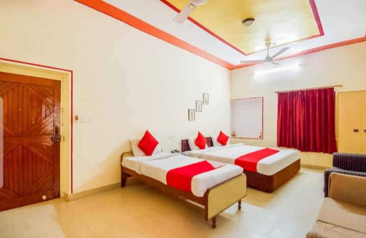 Hotel Singhasan House