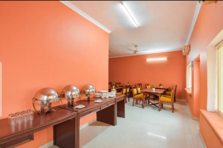 Hotel Singhasan House