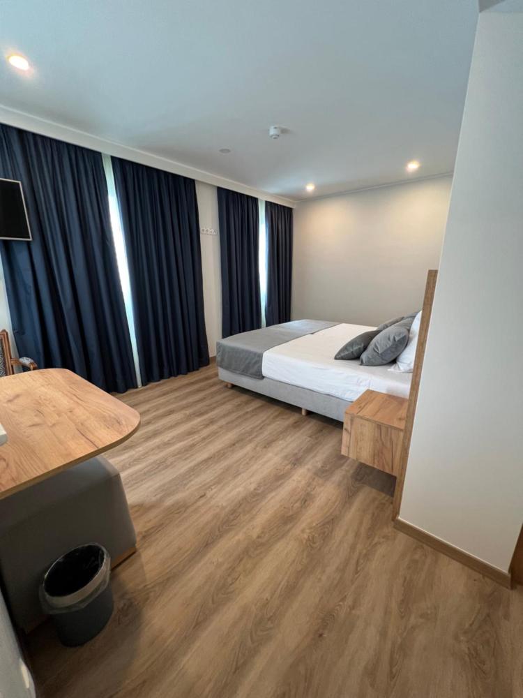 Room image 5
