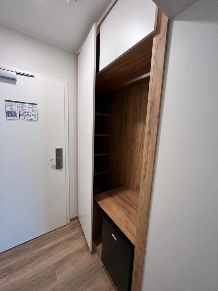 Room image 5