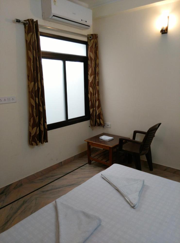 Madhav Guest House