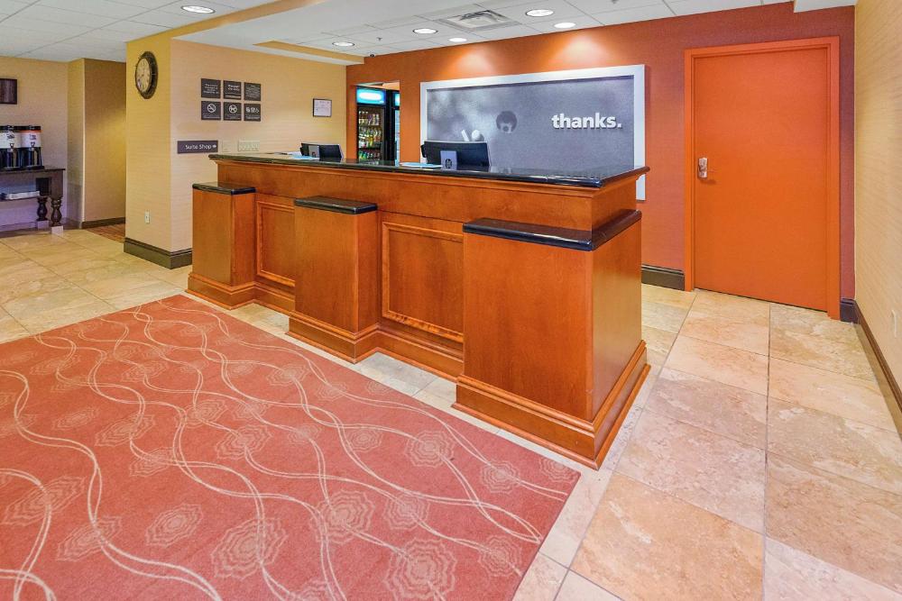 Photo - Hampton Inn & Suites Blairsville