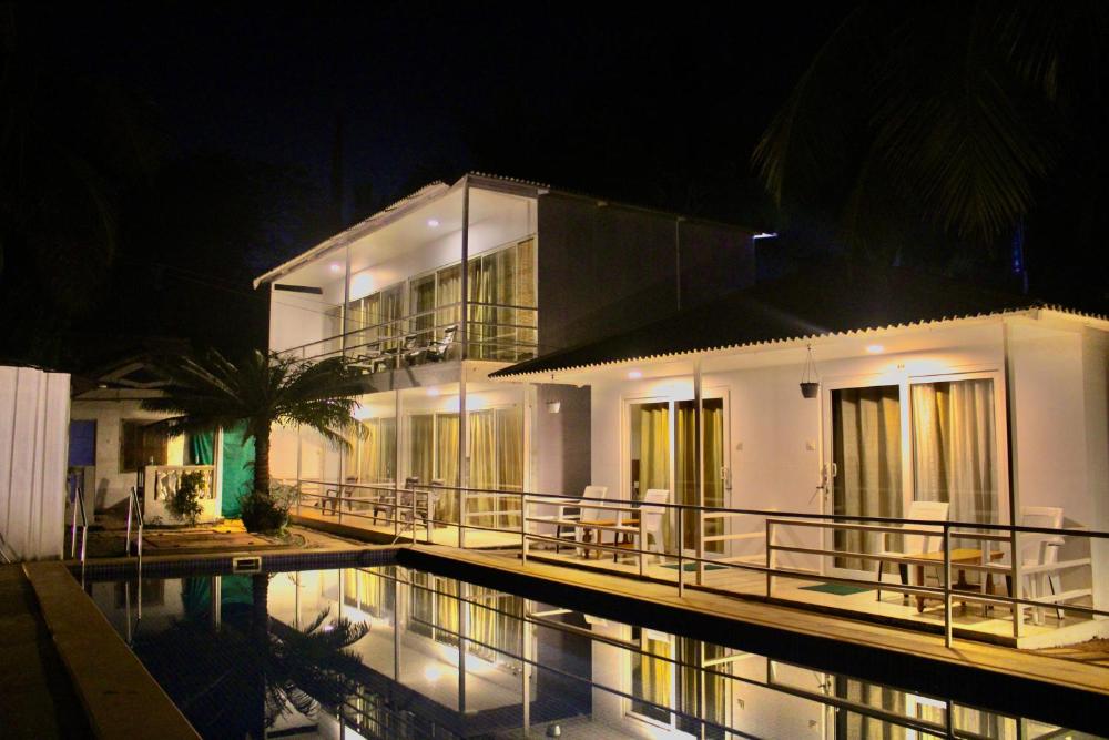 Side Image 1