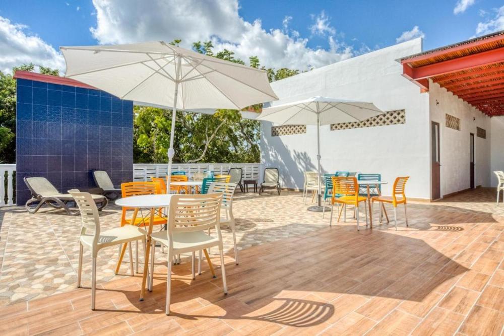 Photo - Capital Center