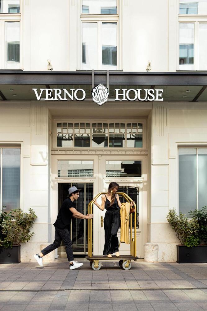 Photo - Verno House