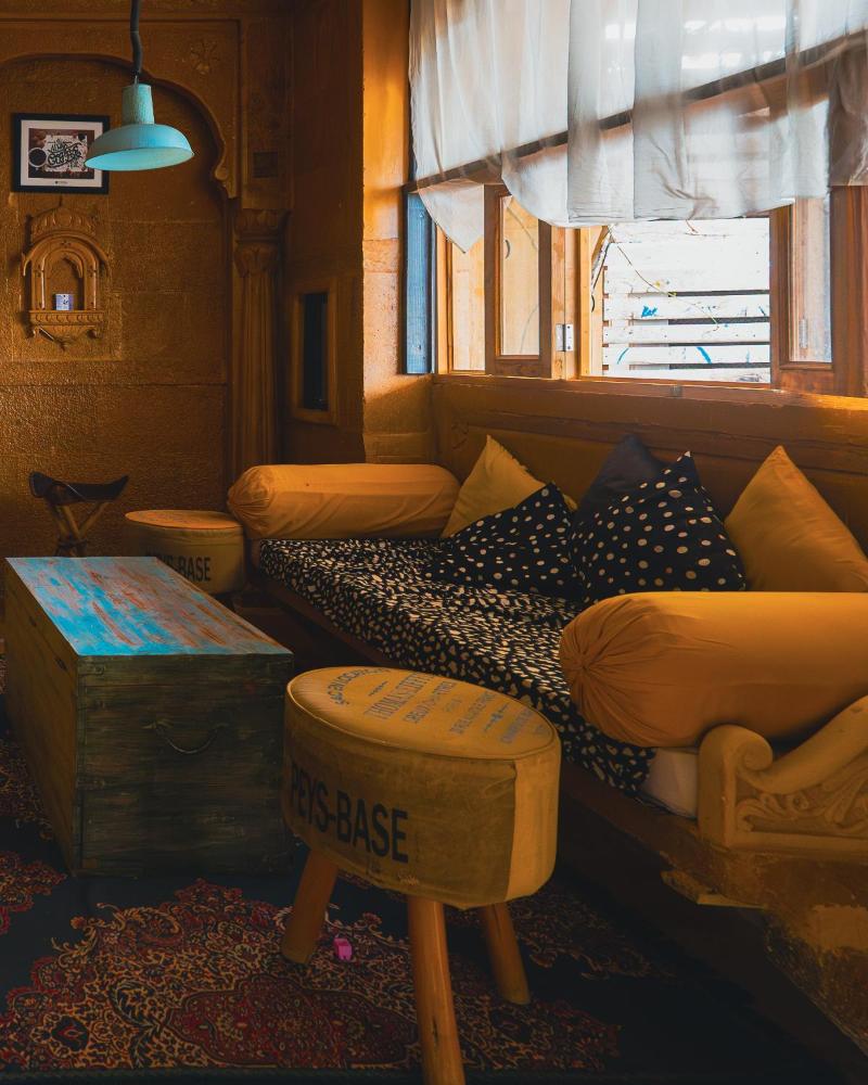 Open Road Hostel and Cafe