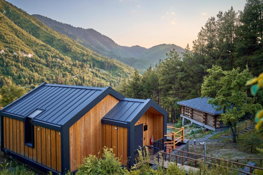 qazaq auyl eco hotel