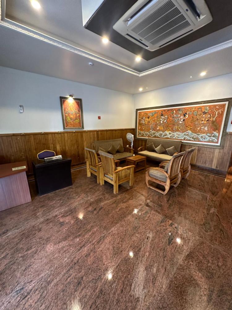 Capital O 46475 Gd International Redfort