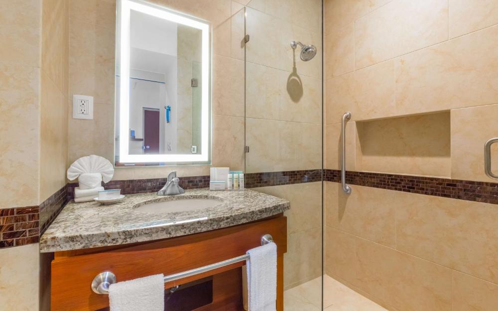 hampton inn and suites by hilton los cabos