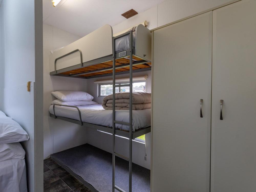 Room image 3