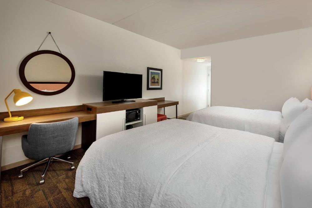 Room image 4