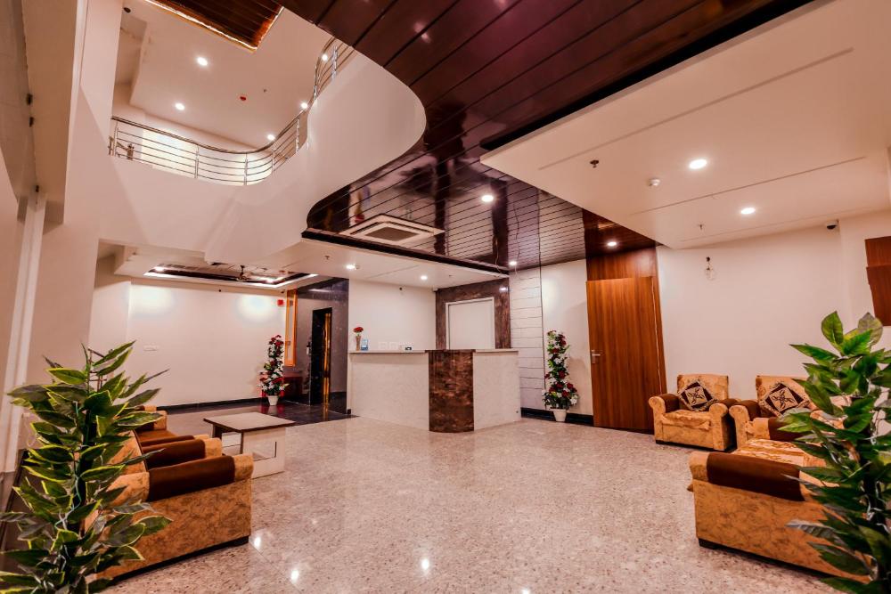 Hotel Lalita palace