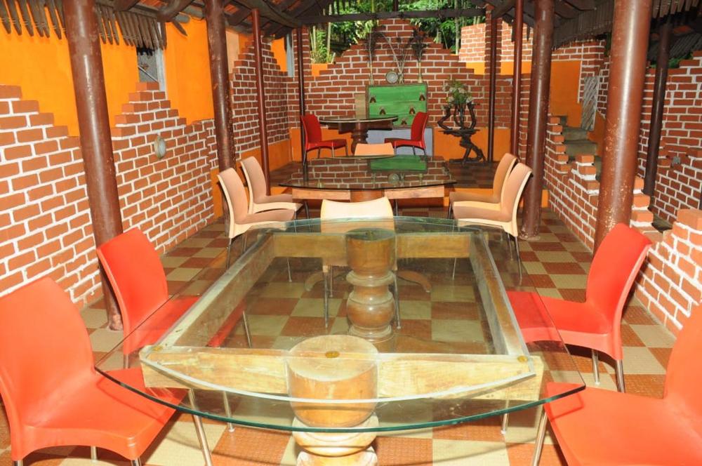 Vamoose Homestay Halligade