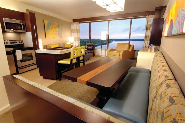 bay lake tower at disneys contemporary resort