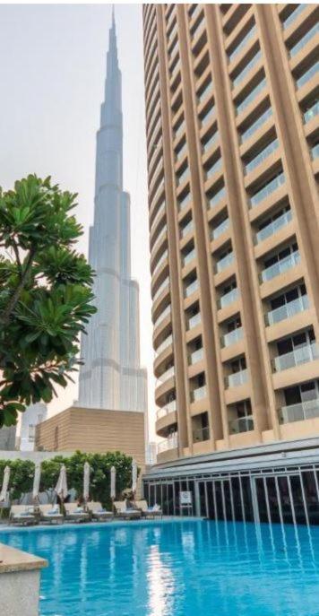 Emaar Fashion Avenue - Formerly Address Dubai Mall Four Apple Holiday Homes