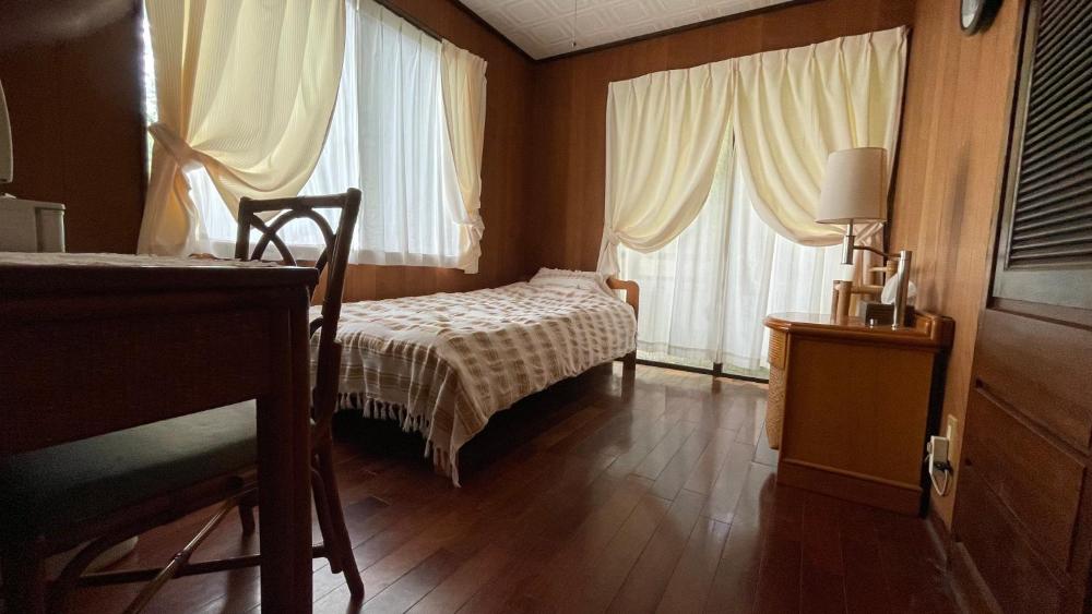 milk ya guest house caters to women only