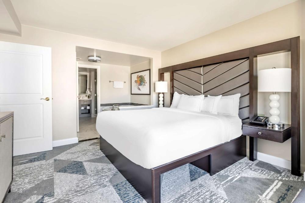 Room Image 3