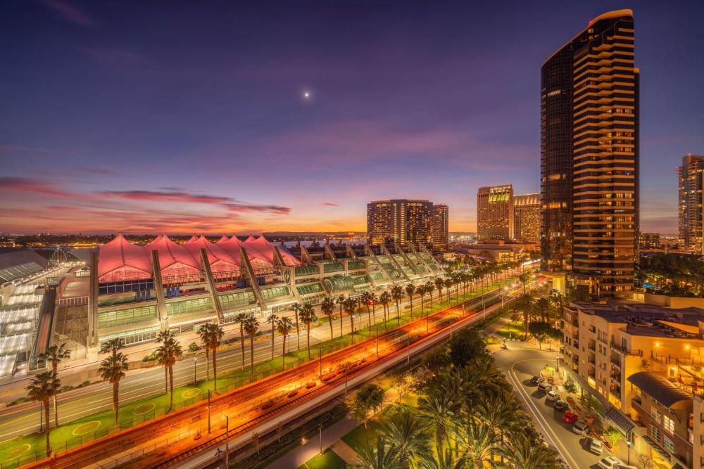 Photo - Hilton San Diego Gaslamp Quarter