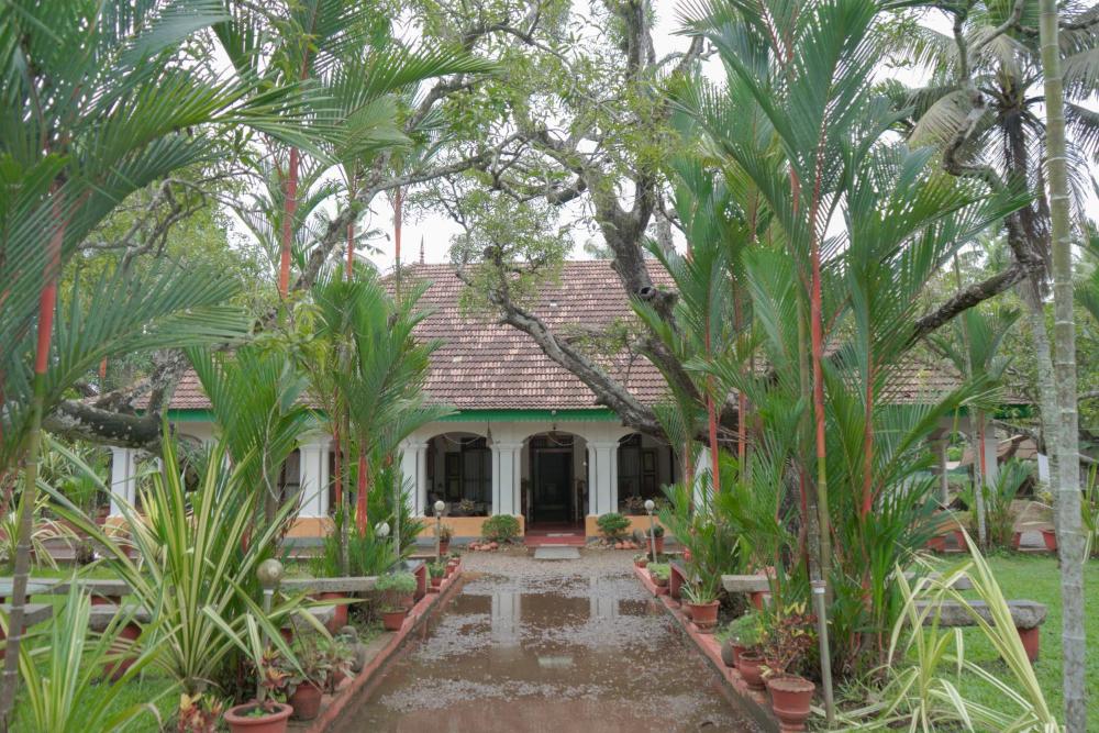 Kallupurackal Heritage Island Home By Lexstays