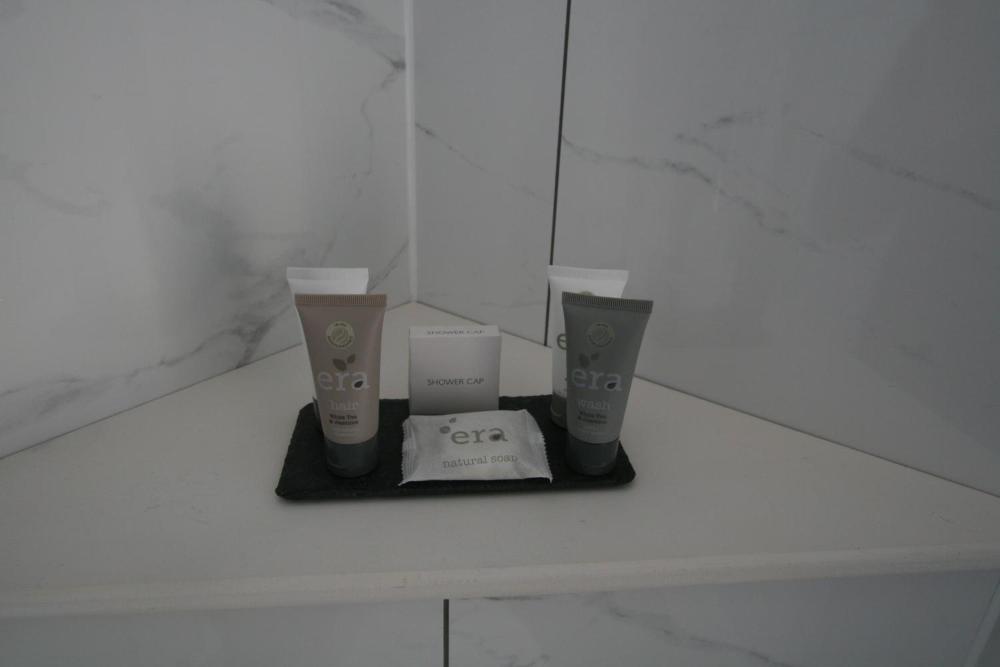 Room image 5