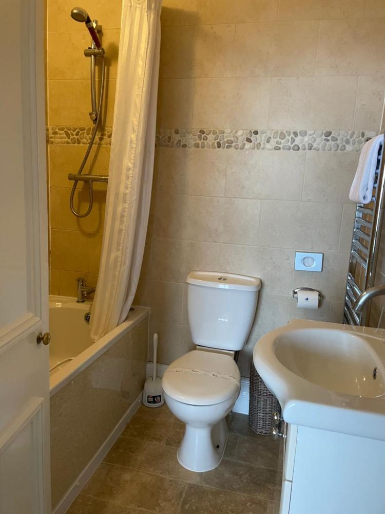 Room image 5