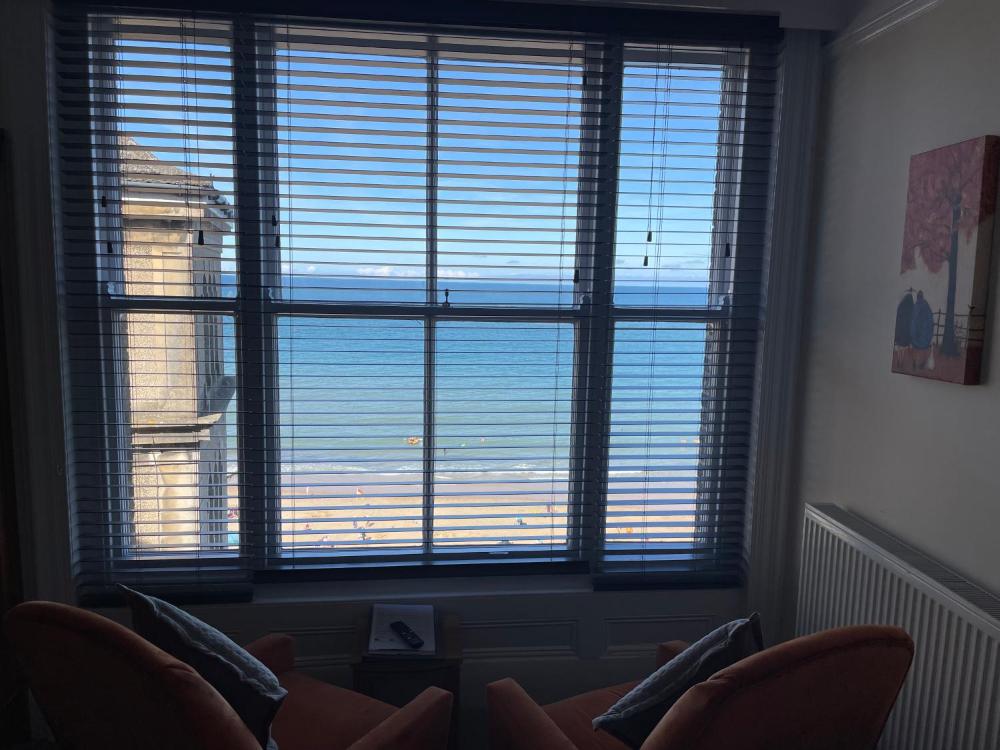 Room image 2