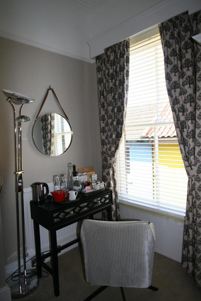 Room image 5