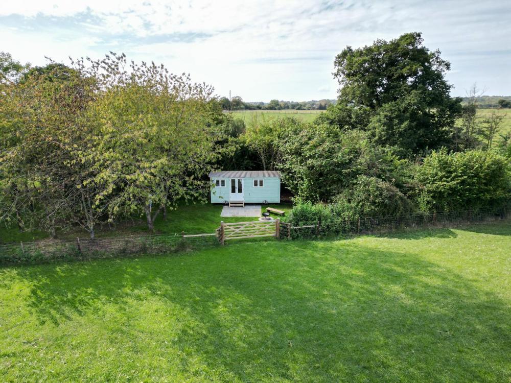 Foto - Great Ashley Farm Bed & Breakfast and Shepherds Huts