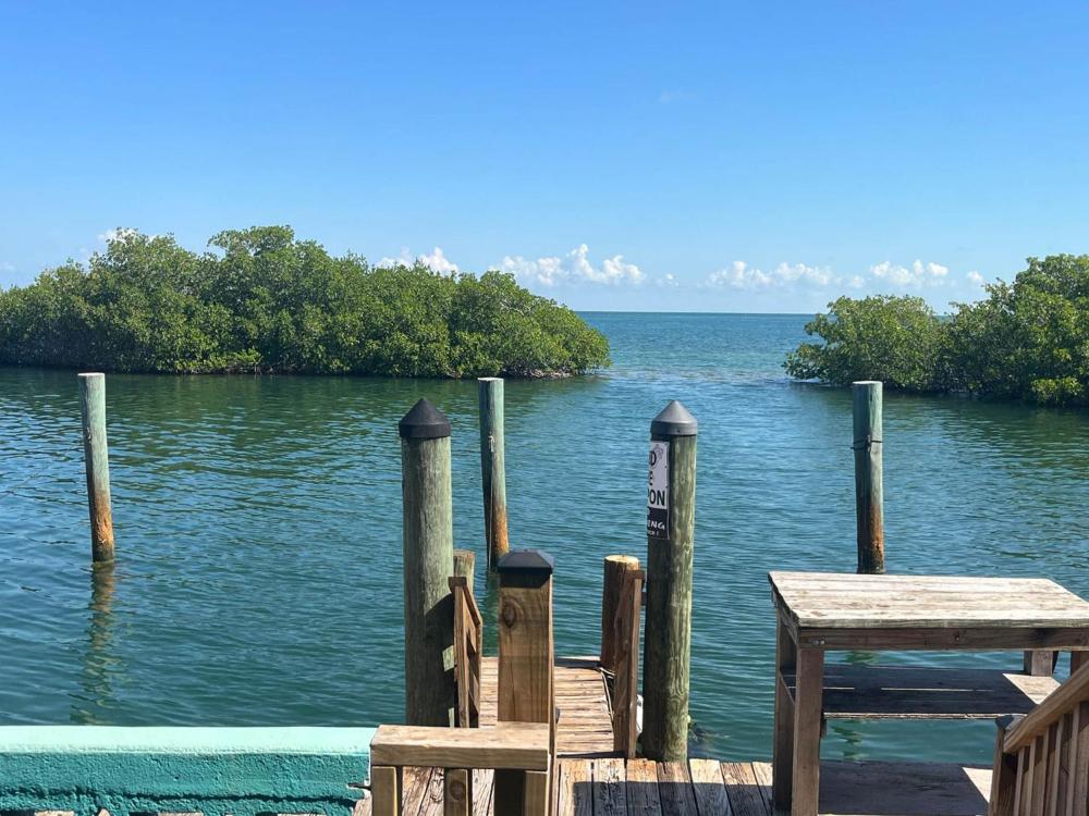 Affordable homes in Florida Keys with boat dock for 5 (Oct 28 Nov 3)