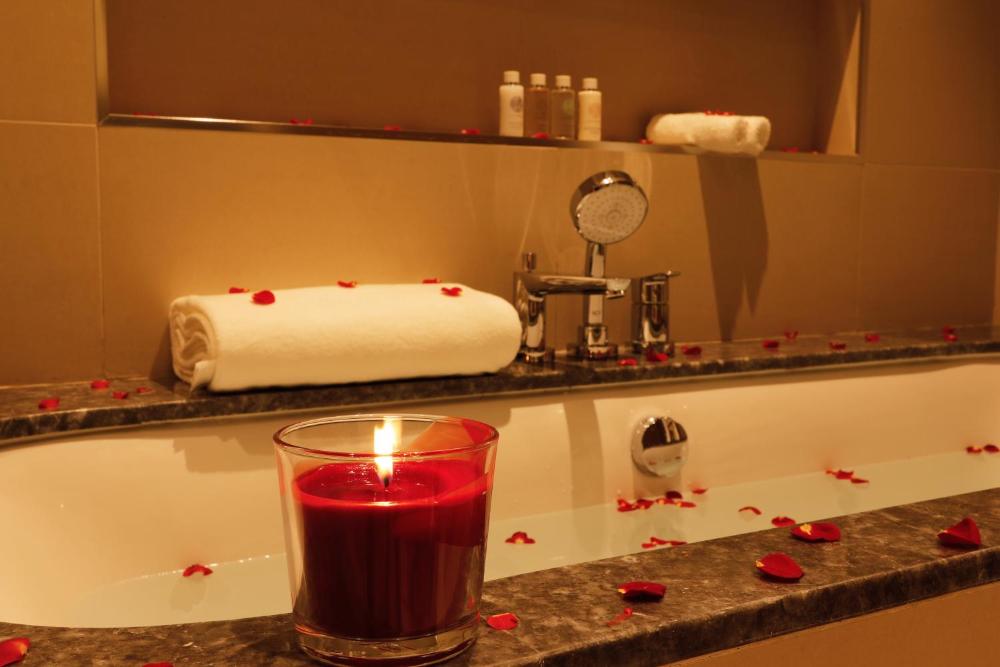 Elegant Apartment with Direct access to Dubai Mall